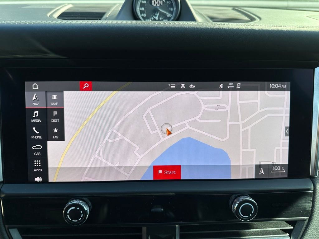 Certified 2023 Porsche Macan AWD/4WD image 29