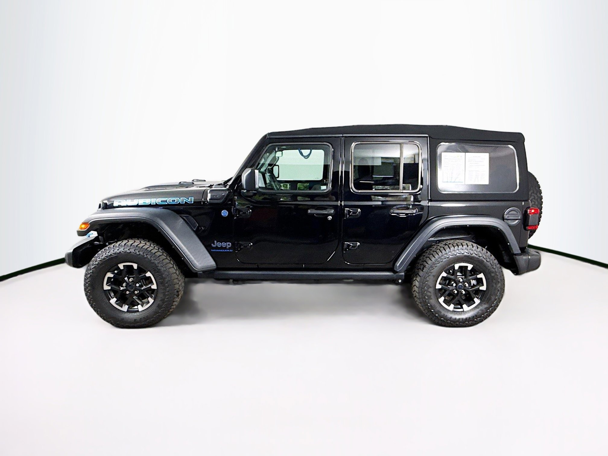 Used 2024 Jeep Wrangler Unlimited Rubicon 4xe image 7