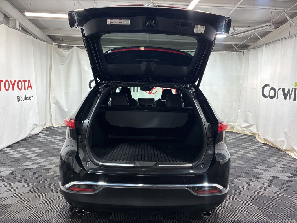 Used 2023 Toyota Venza Limited AWD/4WD image 17