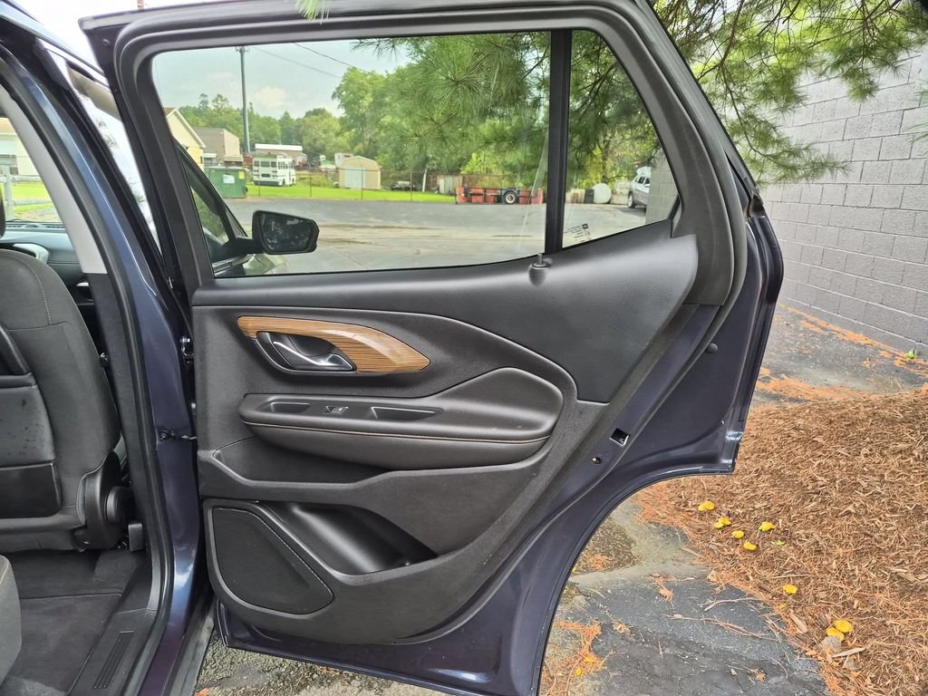 Used 2018 GMC Terrain SLE w/ Driver Convenience Package AWD/4WD image 33