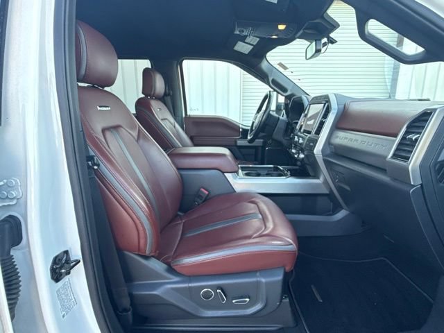 Used 2022 Ford F250 Platinum w/ FX4 Off-Road Package AWD/4WD image 23