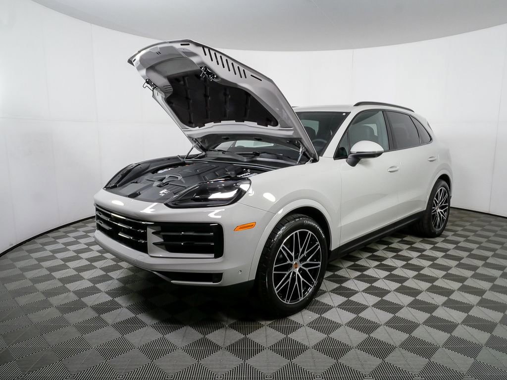 New 2026 Porsche Cayenne image 35
