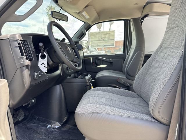 New 2026 GMC Savana 2500 w/ Driver Convenience Package image 18