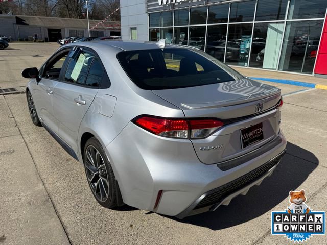 Used 2022 Toyota Corolla SE w/ SE Premium Package image 13