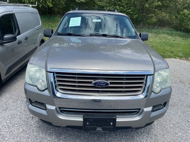 Used 2008 Ford Explorer XLT AWD/4WD image 2