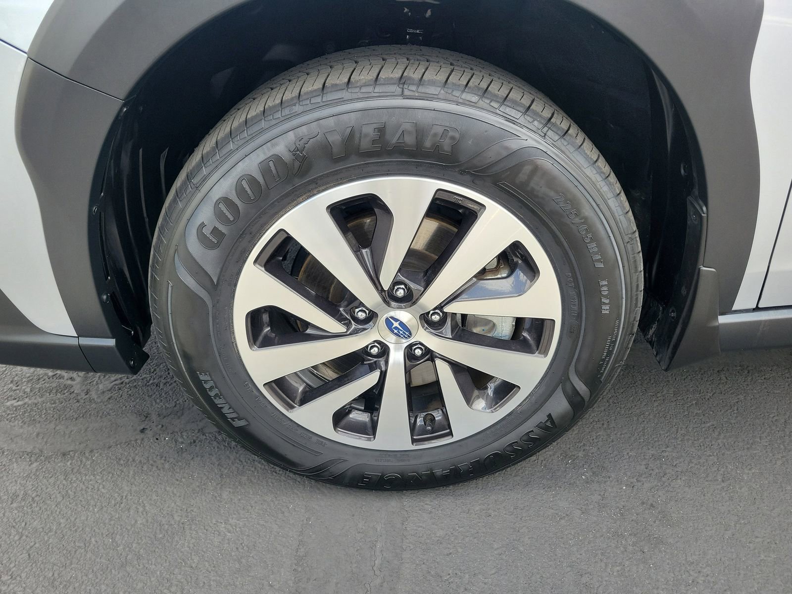 Used 2025 Subaru Outback Premium AWD/4WD image 31