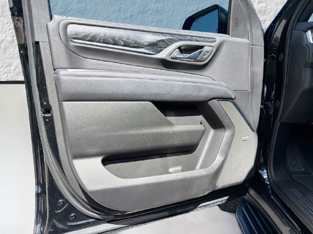 Used 2024 GMC Yukon Denali AWD/4WD image 24