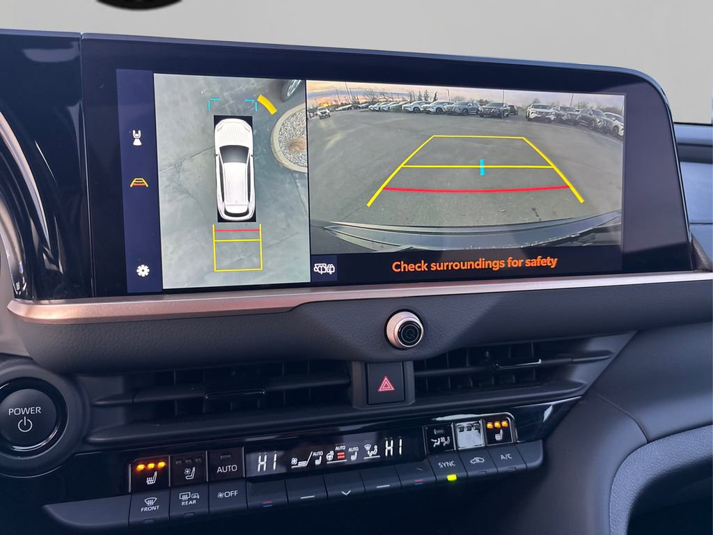 Used 2025 Toyota Crown Signia Limited image 32