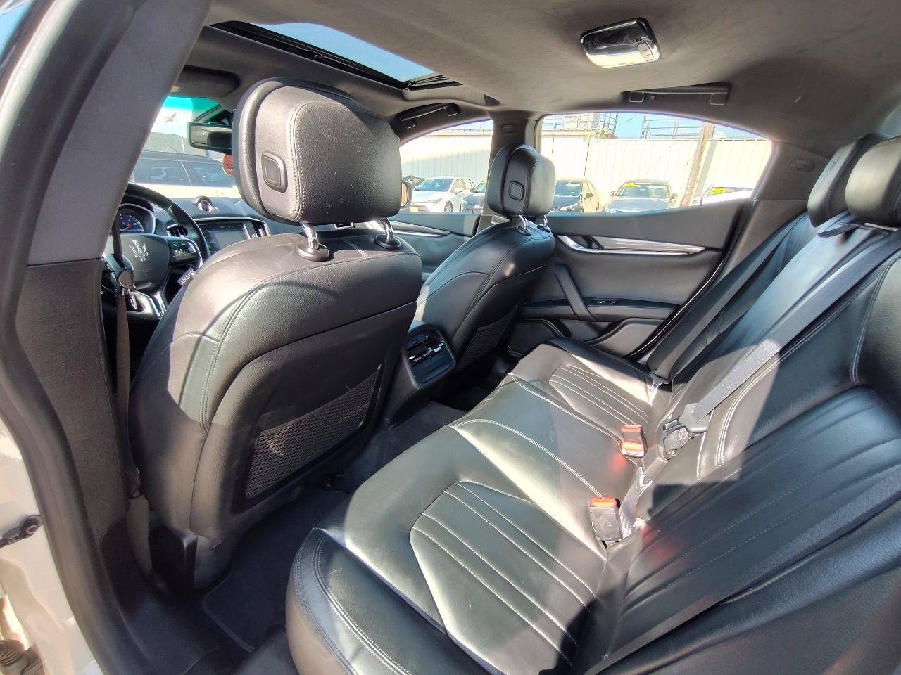 Used 2016 Maserati Ghibli RWD image 35