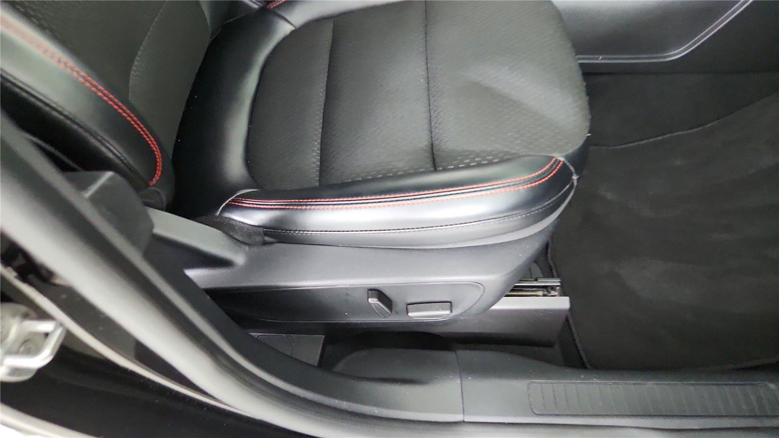 Used 2025 Ford Escape ST-Line Elite AWD/4WD image 29