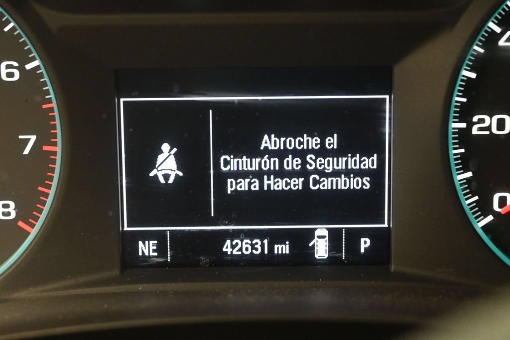 Used 2023 Chevrolet Traverse LT FWD image 13