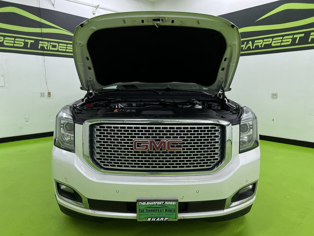 Used 2017 GMC Yukon XL Denali w/ Open Road Package AWD/4WD image 4