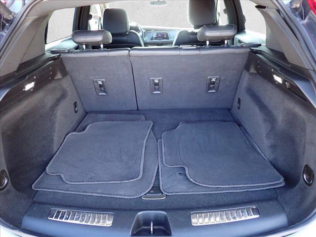 Used 2023 Cadillac XT4 Premium Luxury image 8