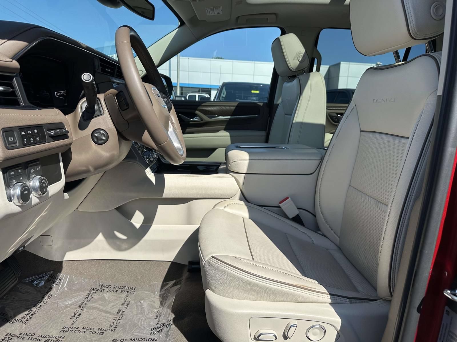 Used 2023 GMC Yukon Denali AWD/4WD image 21