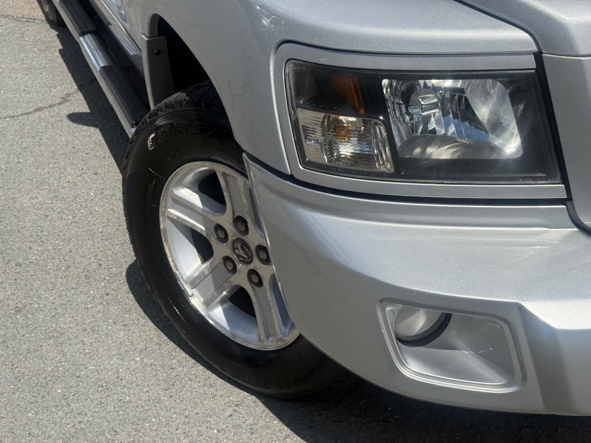 Used 2011 Dodge Dakota Big Horn RWD image 3