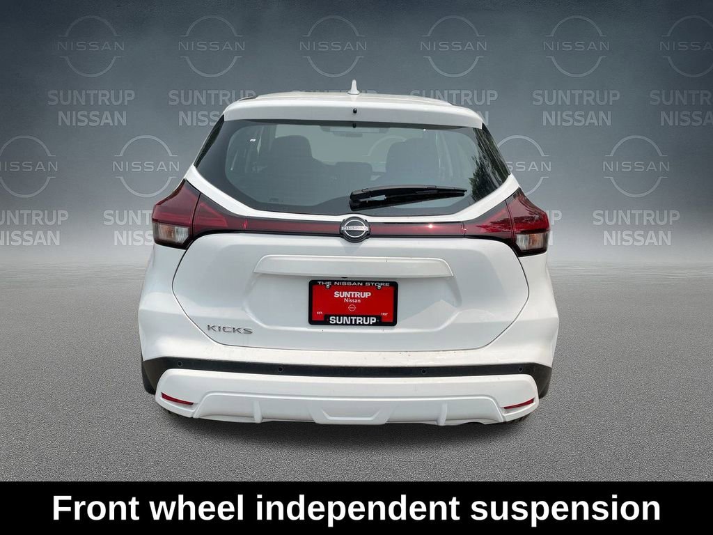 Used 2025 Nissan Kicks Play S FWD image 15