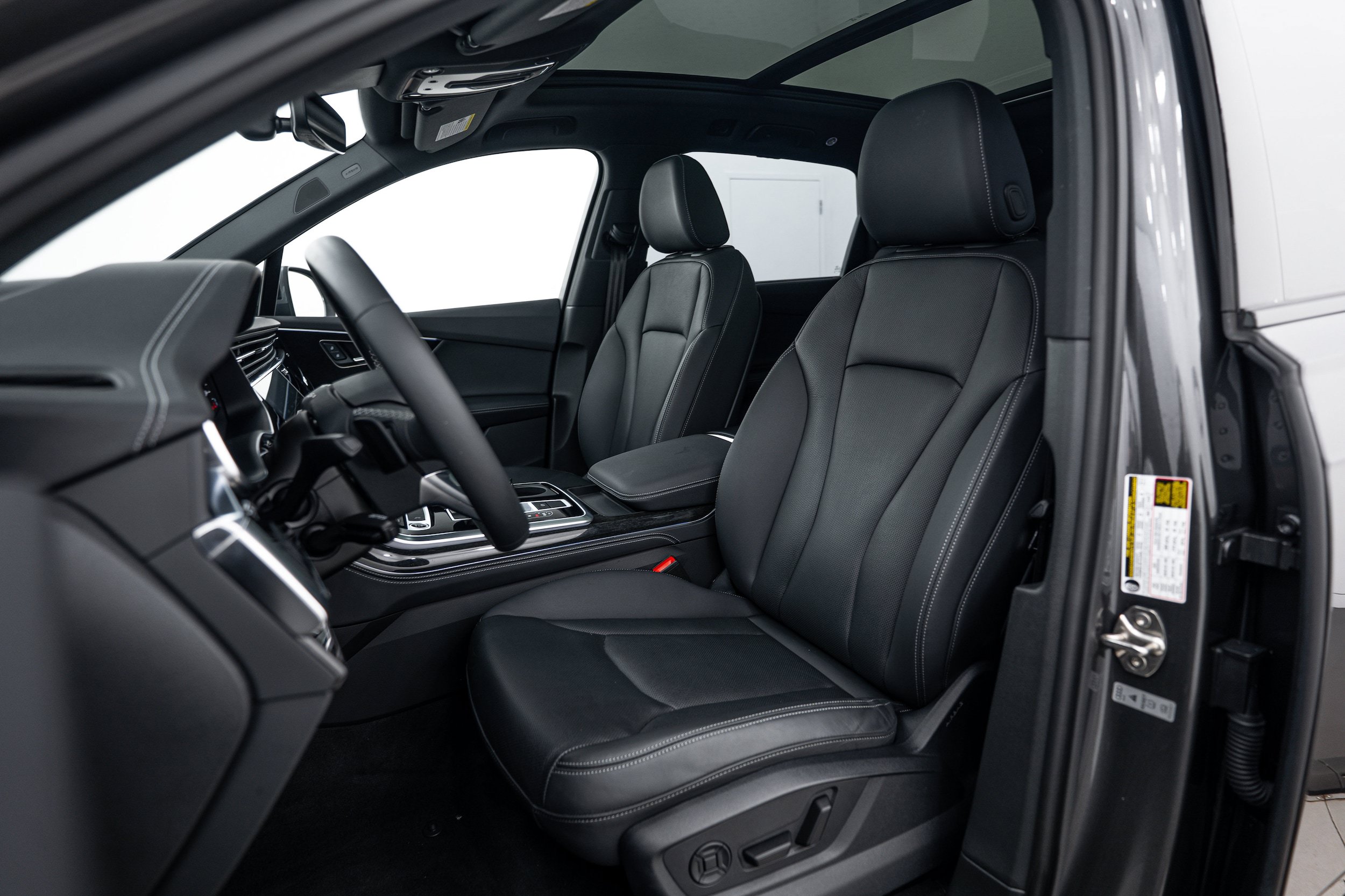 Certified 2025 Audi Q7 3.0T Premium Plus w/ Premium Plus Package AWD/4WD image 15
