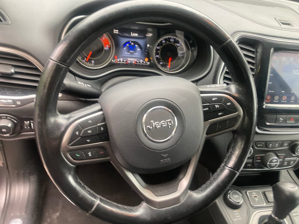 Used 2020 Jeep Cherokee Limited AWD/4WD image 18