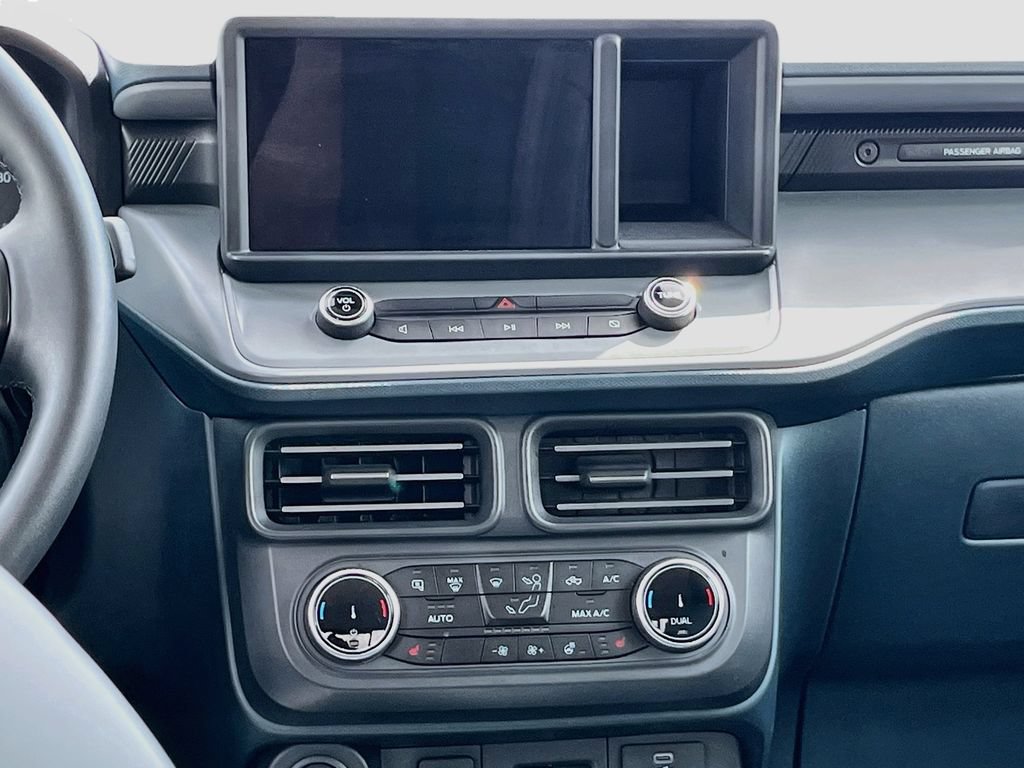 Used 2024 Ford Maverick Lariat w/ Black Appearance Package FWD image 28