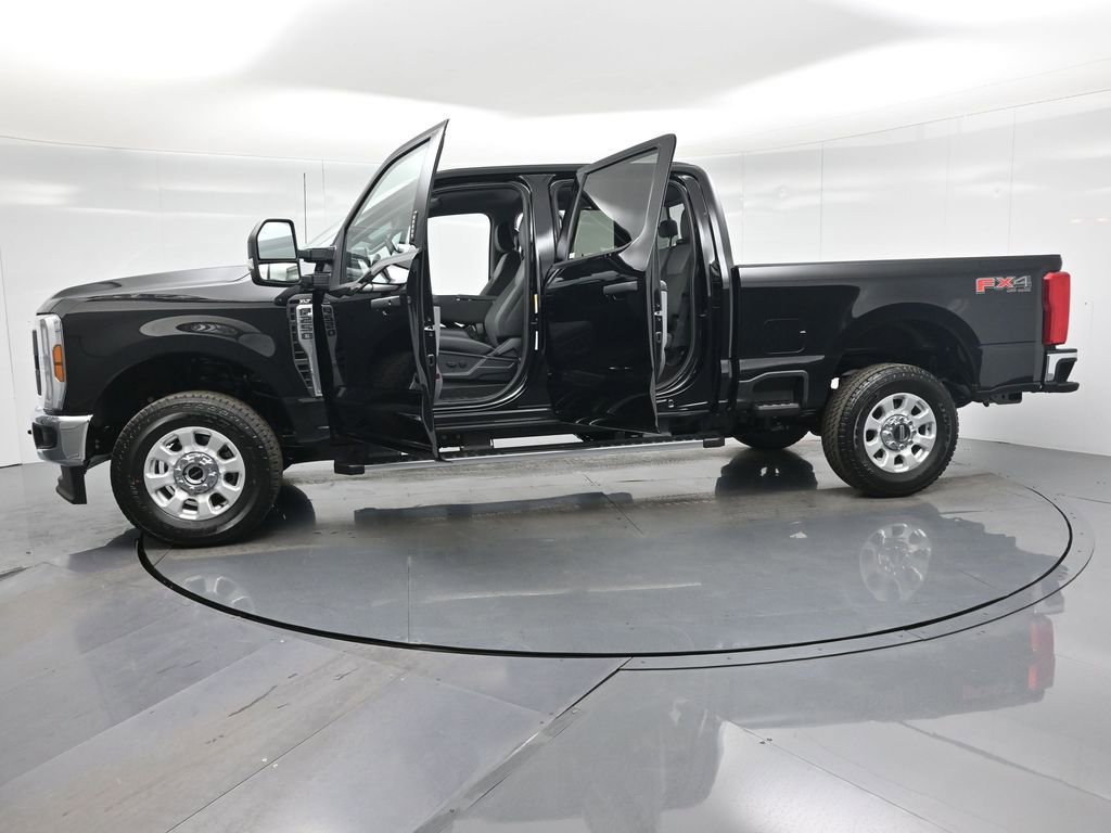 Certified 2024 Ford F250 XLT w/ FX4 Off-Road Package image 38