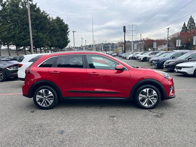 Certified 2022 Kia Niro EX FWD image 4