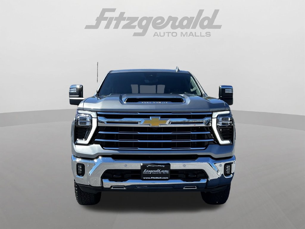 Used 2025 Chevrolet Silverado 3500 LTZ w/ LTZ Premium Texas Edition AWD/4WD image 5