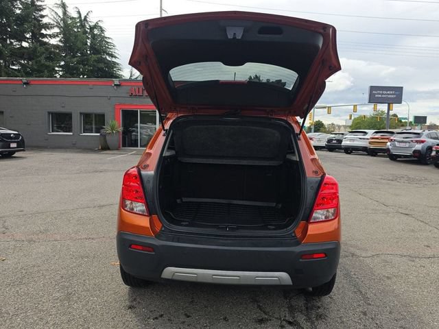 Used 2015 Chevrolet Trax LT w/ LT Plus Package FWD image 11
