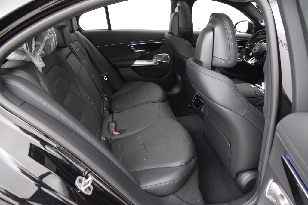 New 2026 Mercedes-Benz E 53 AMG e 4MATIC Sedan image 19
