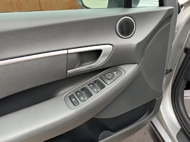 Used 2022 Hyundai Sonata SE FWD image 11