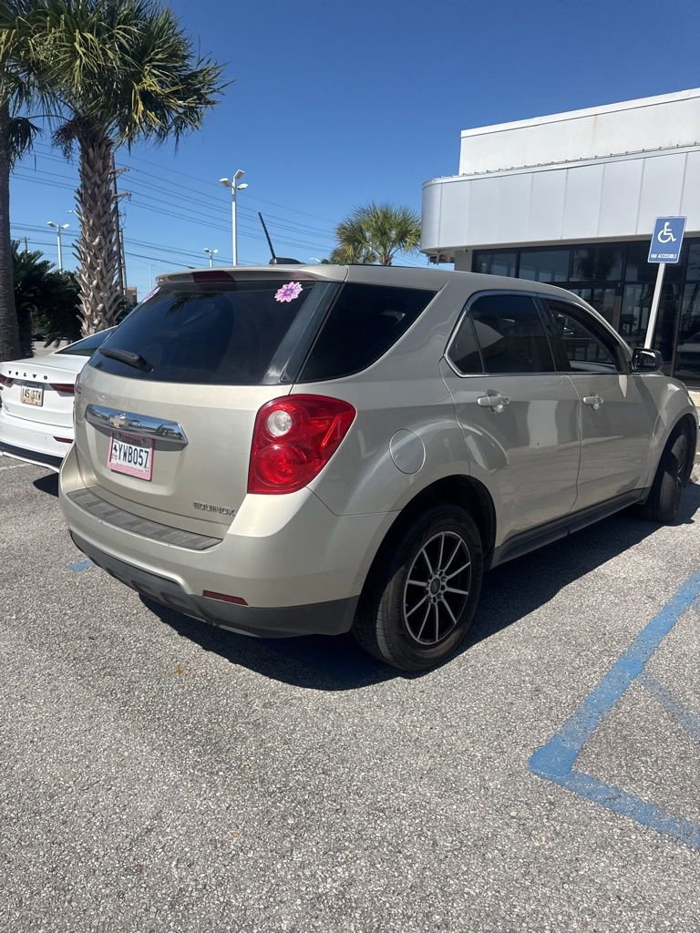 Used 2015 Chevrolet Equinox LS image 3