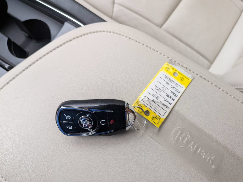 Used 2024 Buick Enclave Essence AWD/4WD image 19