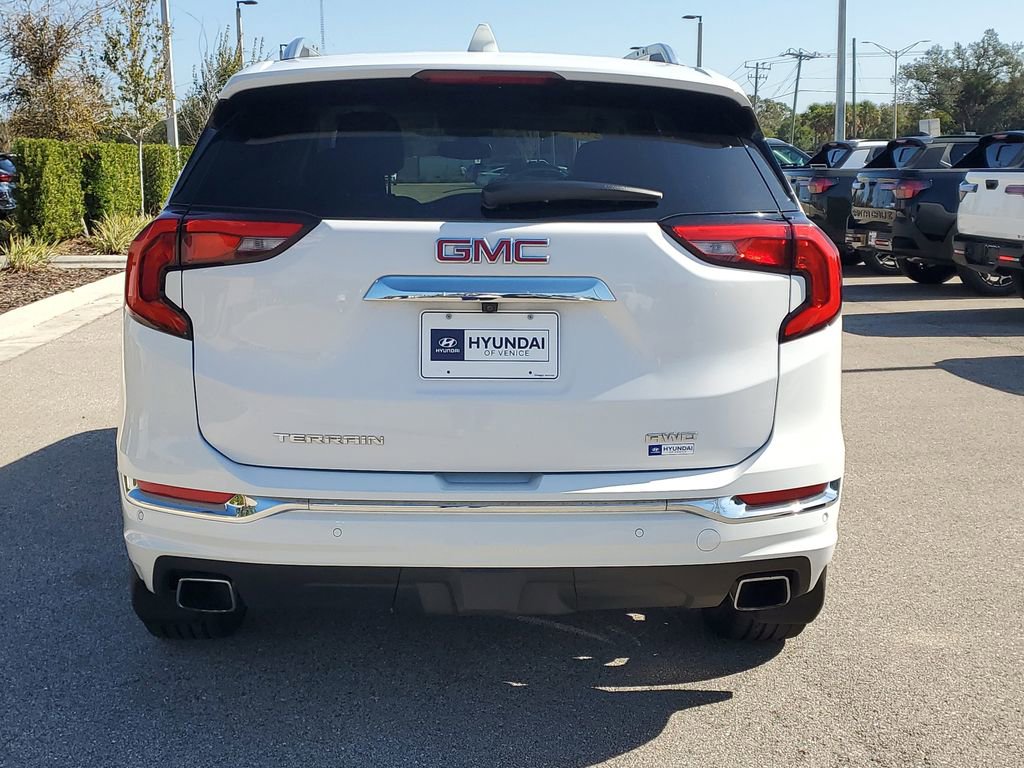 Used 2020 GMC Terrain Denali w/ Denali Premium Package image 6