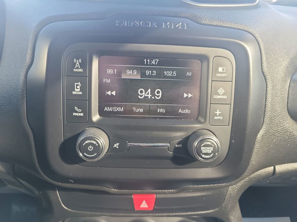 Used 2017 Jeep Renegade Trailhawk image 18