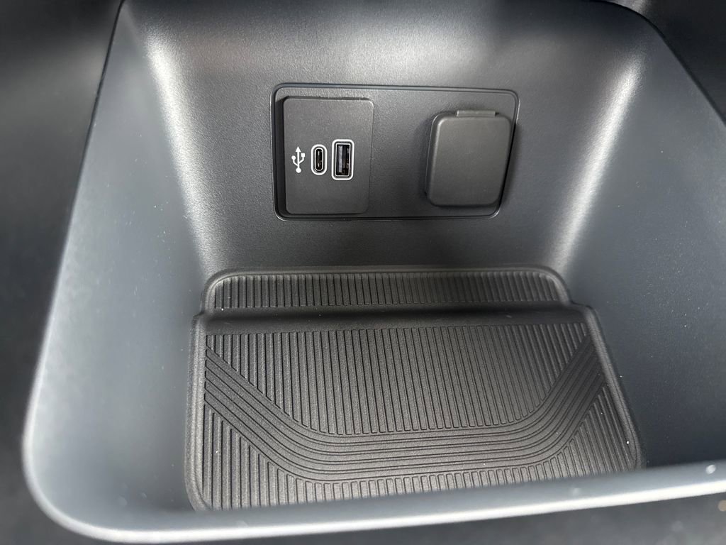 New 2026 Ford Explorer Active image 30