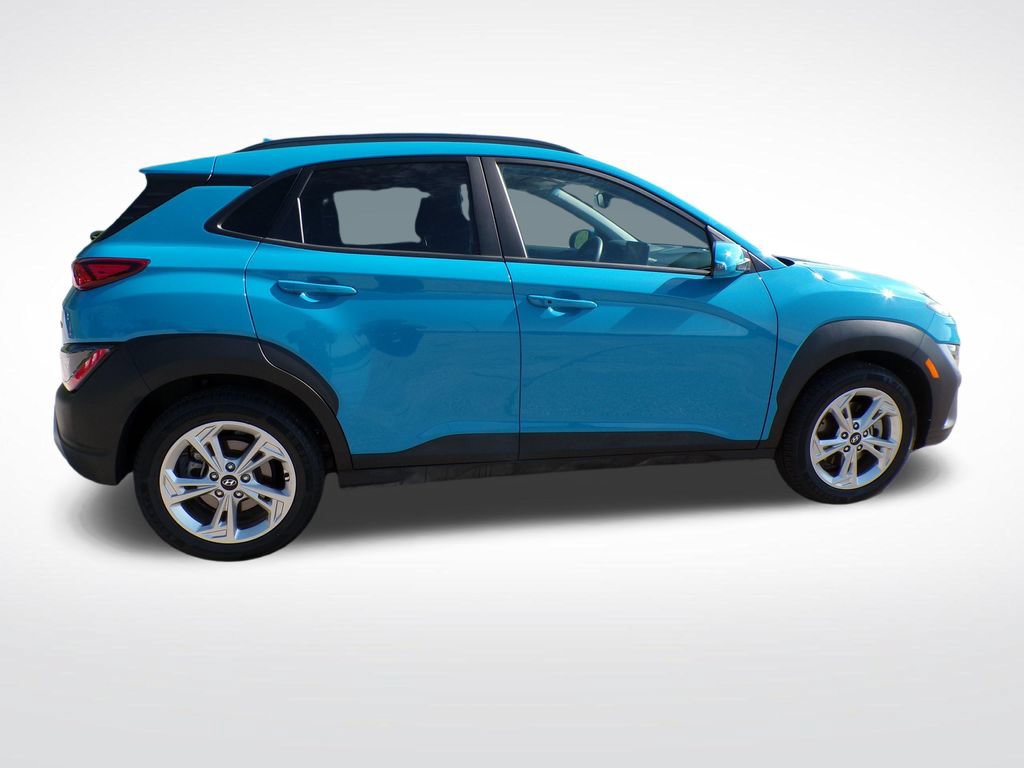 Certified 2022 Hyundai Kona SEL AWD/4WD image 8