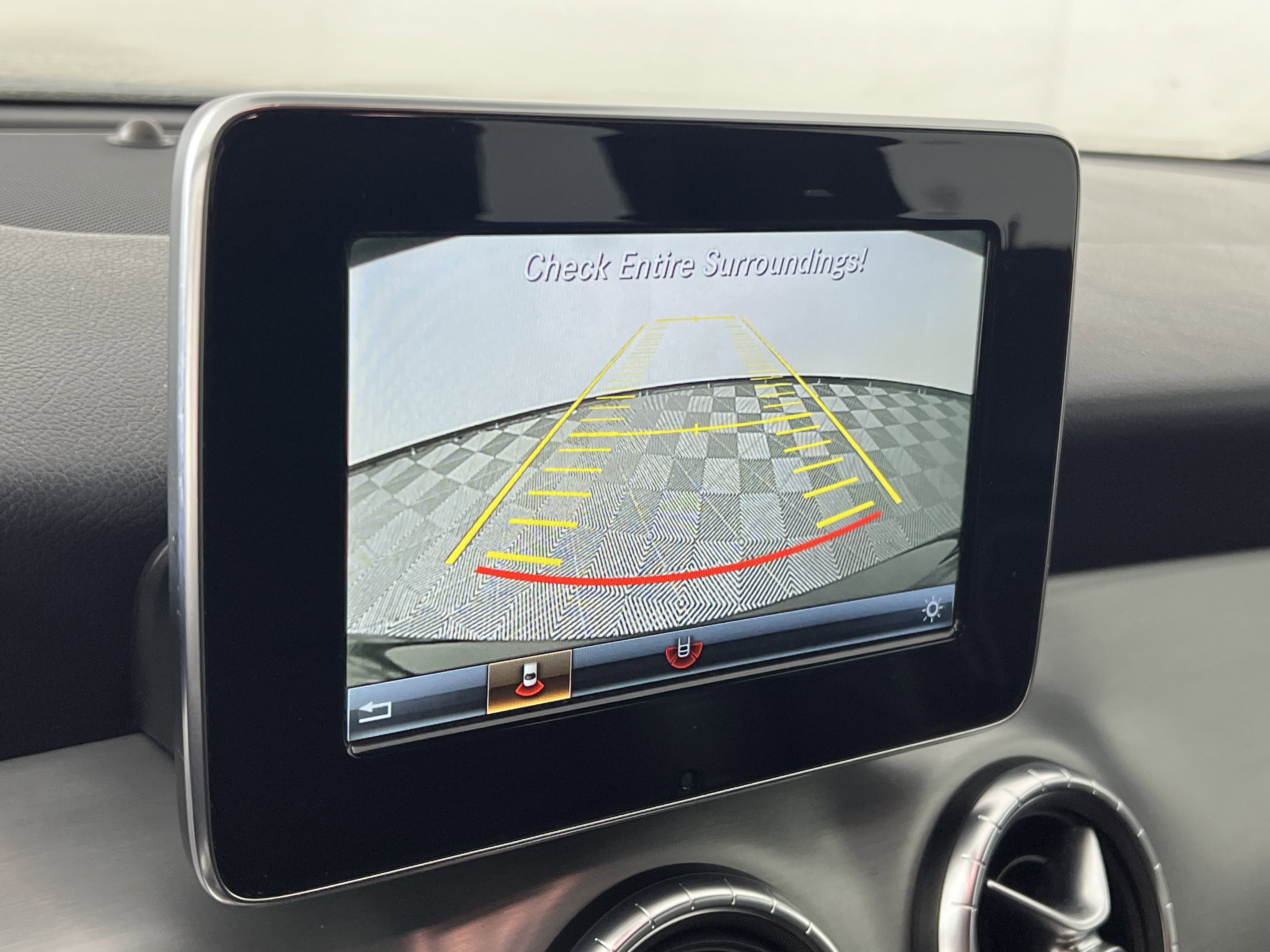 Certified 2015 Mercedes-Benz CLA 250 4MATIC image 29