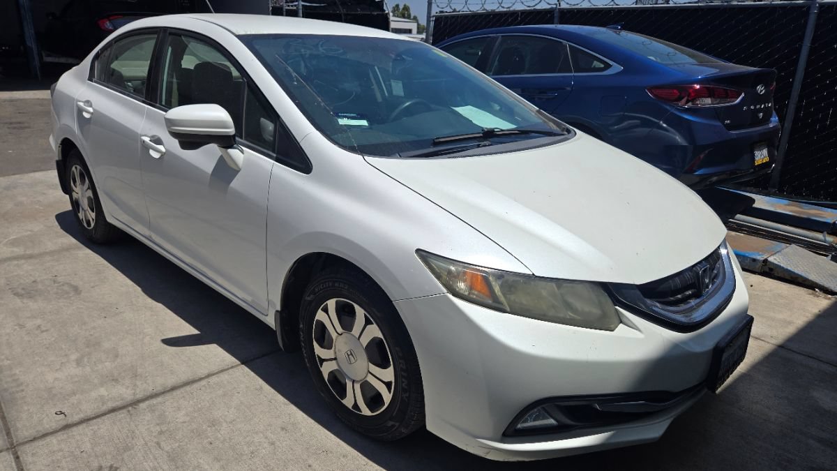 Used 2015 Honda Civic Hybrid Sedan image 6