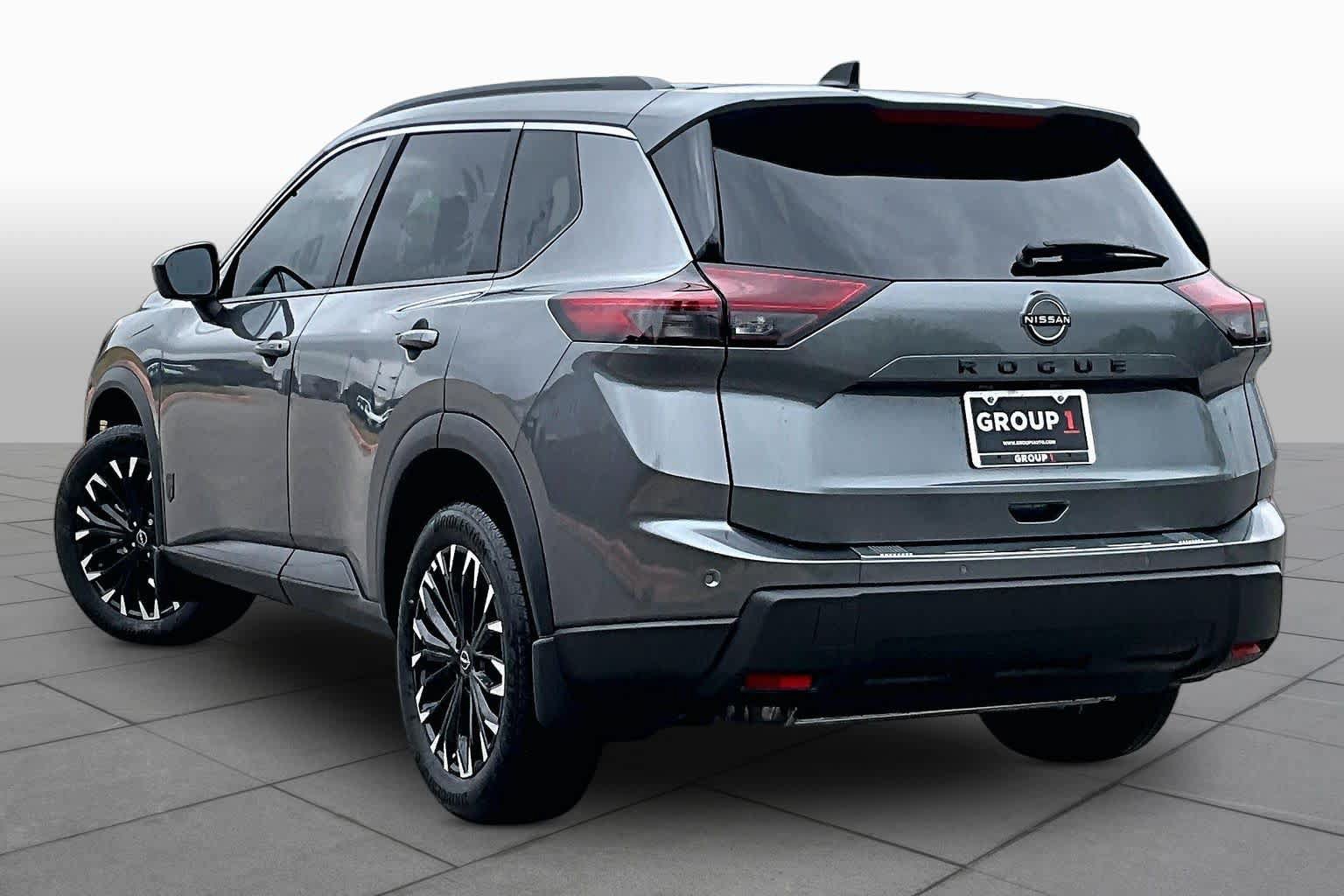 New 2026 Nissan Rogue Dark Armor FWD image 7