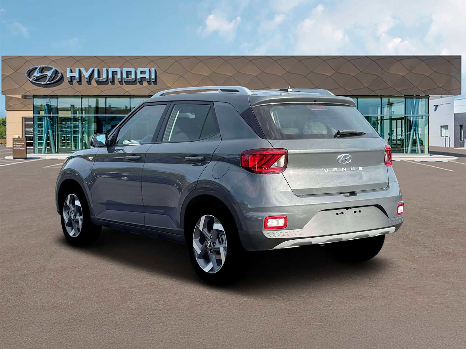 New 2026 Hyundai Venue SEL FWD image 5