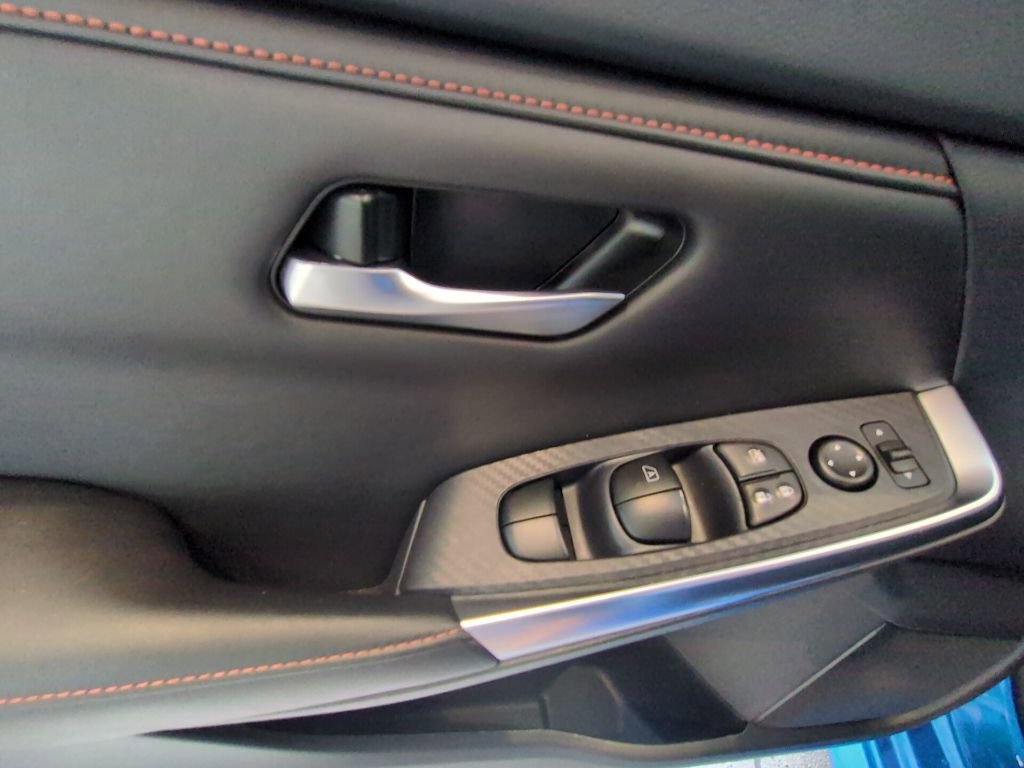 Used 2024 Nissan Sentra SR FWD image 11