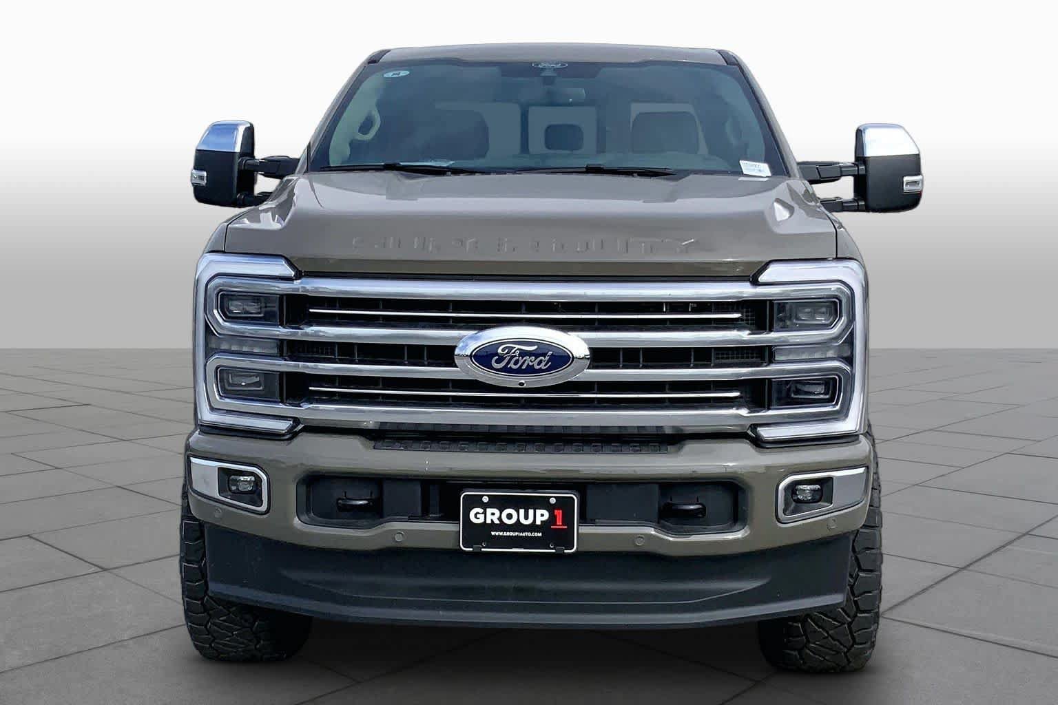 New 2026 Ford F250 Platinum w/ Platinum Plus Package AWD/4WD image 3
