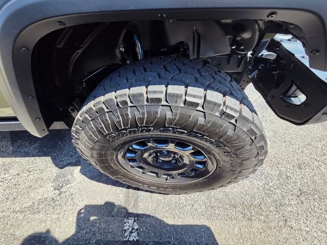 Used 2025 Jeep Wrangler Sport AWD/4WD image 21