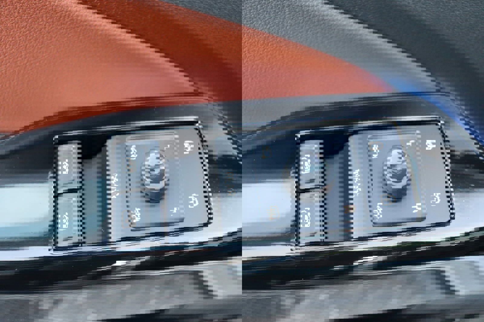 Used 2021 Volkswagen ID.4 Pro S w/ Gradient Package image 26