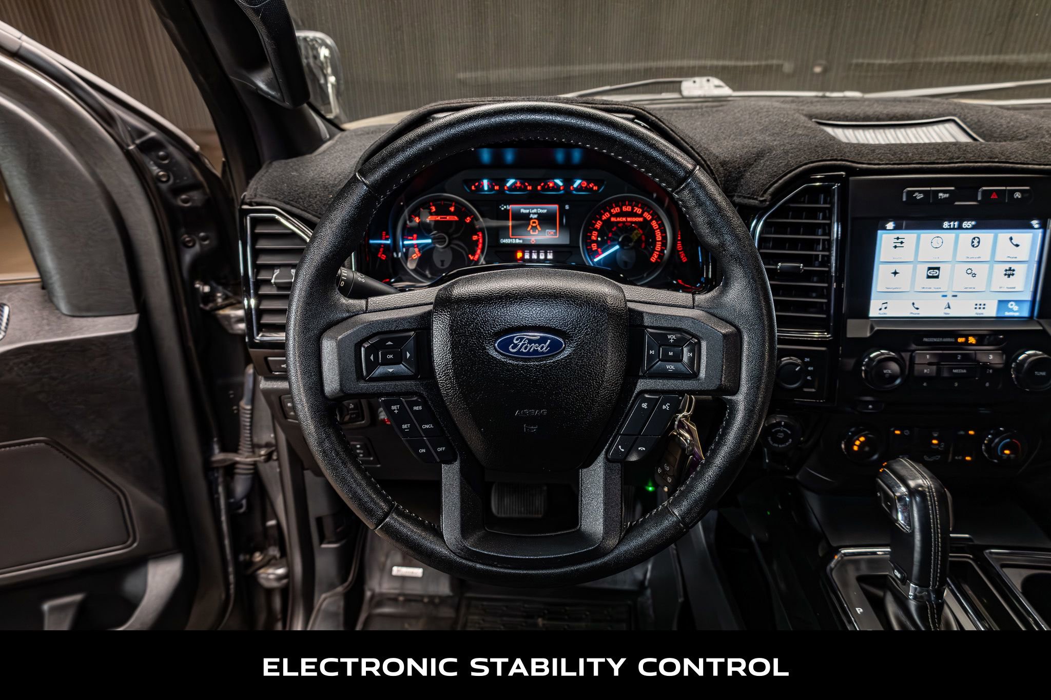 Used 2018 Ford F150 XLT w/ Equipment Group 302A Luxury AWD/4WD image 15