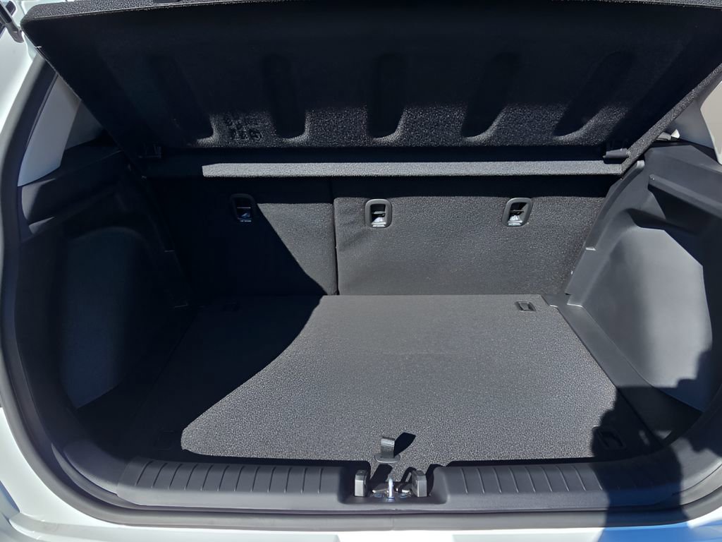 New 2026 Hyundai Venue SE image 28