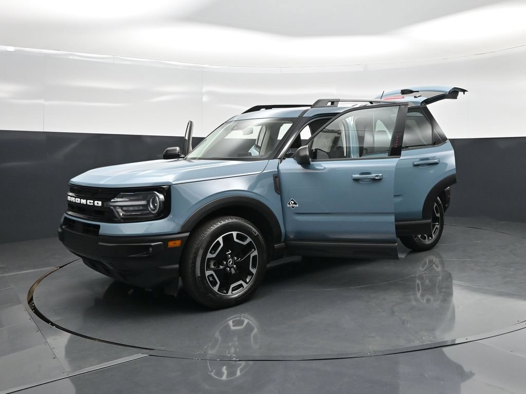 Certified 2023 Ford Bronco Sport Outer Banks w/ Tech Package AWD/4WD image 31