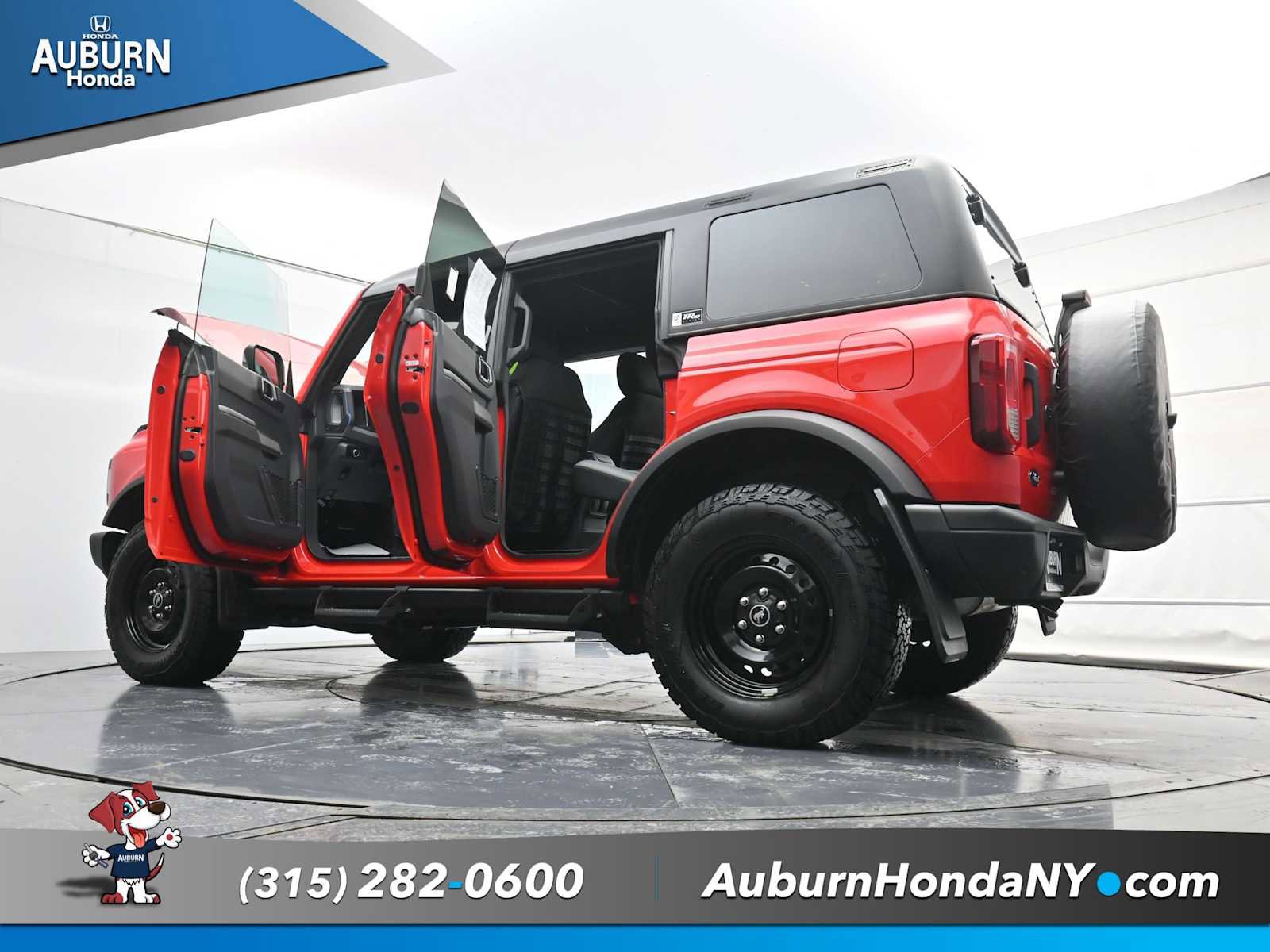 Used 2023 Ford Bronco Black Diamond image 35