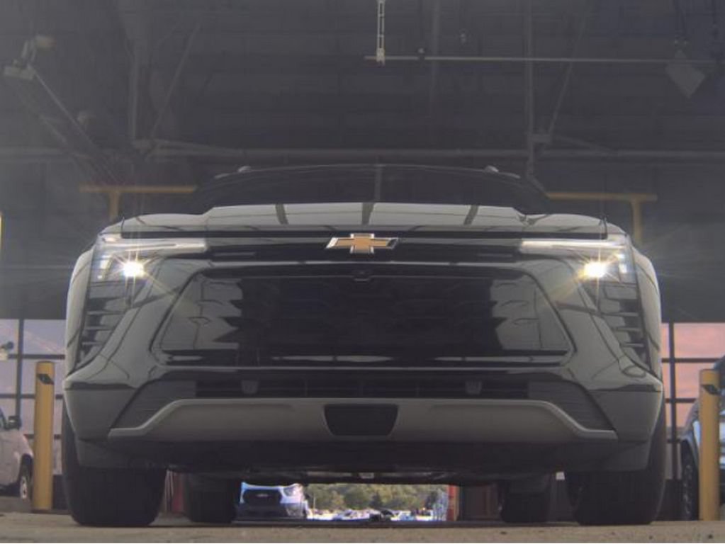 Used 2024 Chevrolet Blazer EV LT AWD/4WD image 4