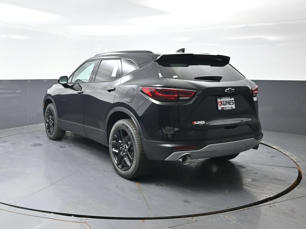 New 2026 Chevrolet Blazer LT w/ Convenience Package AWD/4WD image 8