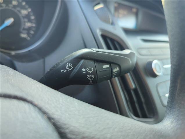 Used 2016 Ford Focus SE FWD image 16